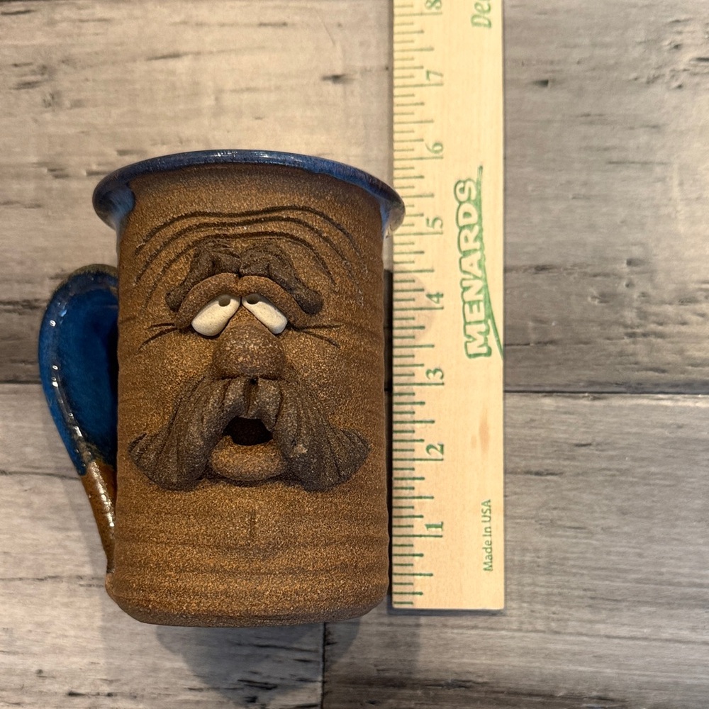 Vintage Handcrafted Brown Ceramic Character Mug with Blue Accent - Picture 10 of 10